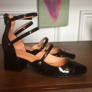 Zara patent leather Mary Jane sz 6.